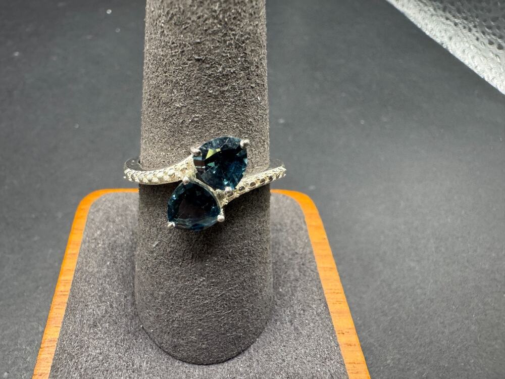 STS Sterling Silver 925 London Blue Topaz Two Stone Bypass Ring Size 9